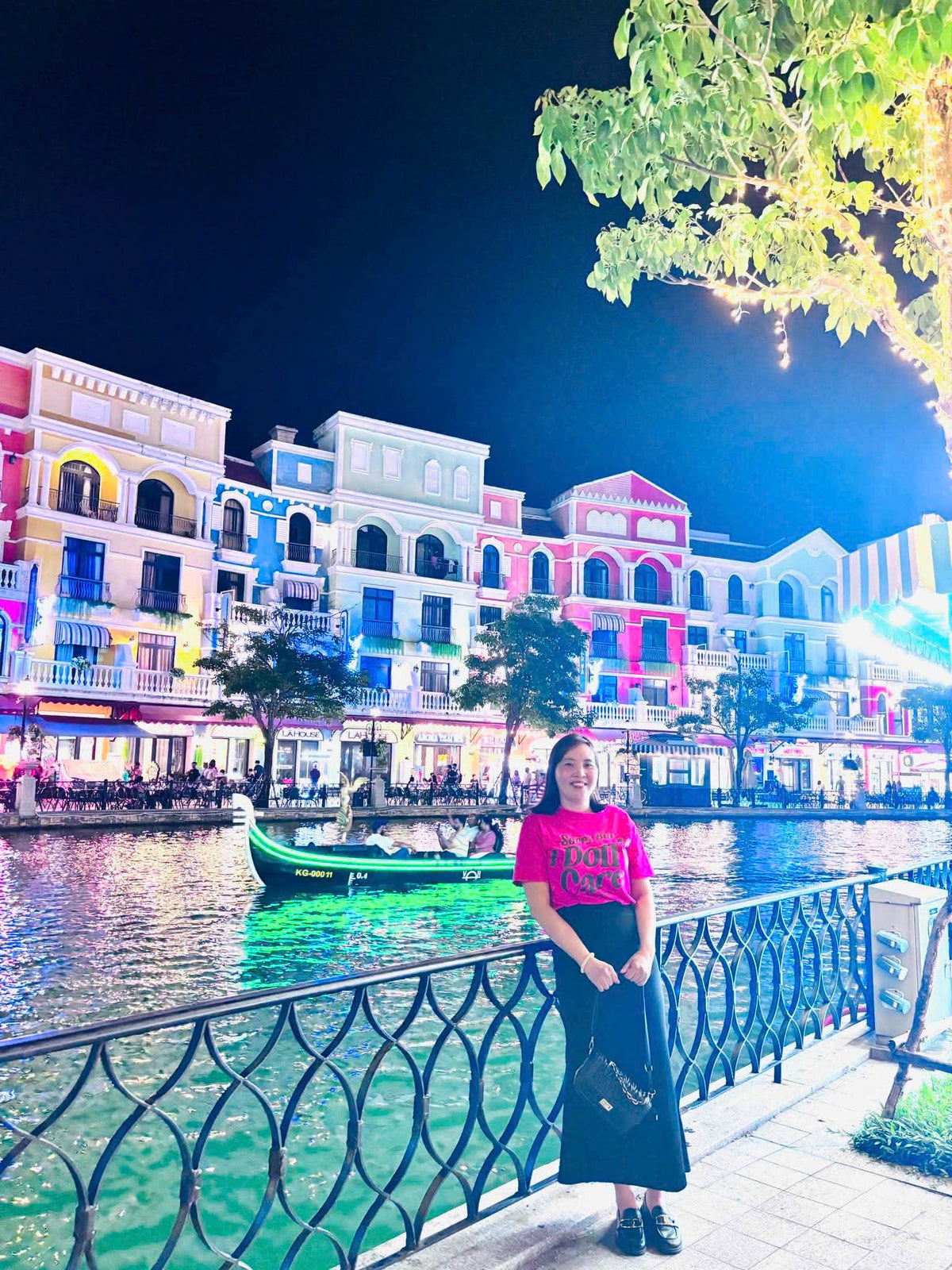Bất Ngờ