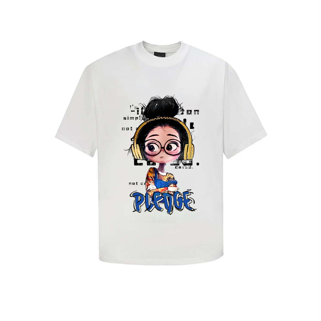 The Girl take the headphone streetwear  T-Shrit