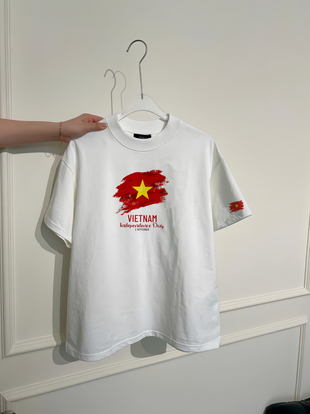 Chapel T-Shirt | Chat Viet